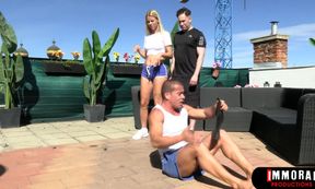 Cheating Hotwife Lynna Nilsson Creampied By Fat Cock Jock