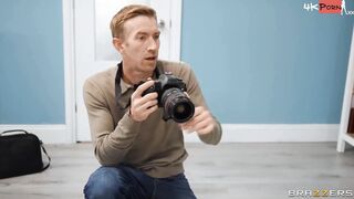 Naughty Model Fucks Turned On Photographer