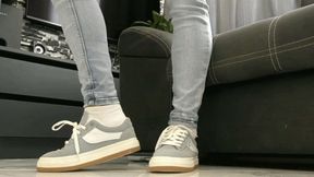 While I rest and wiggle my toes, you can smell my socks WMV FULL HD 1080p
