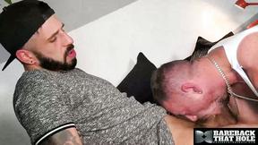 ”BAREBACKTHATHOLE Bobby Bruiser Uses His Hole To Satisfy Romeo Davis Raw Meat”