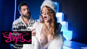Crystal Thayer enjoys bubble butt anal creampie after deepthroat at bar