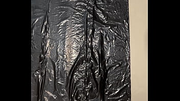 Long distance amateur cumshot