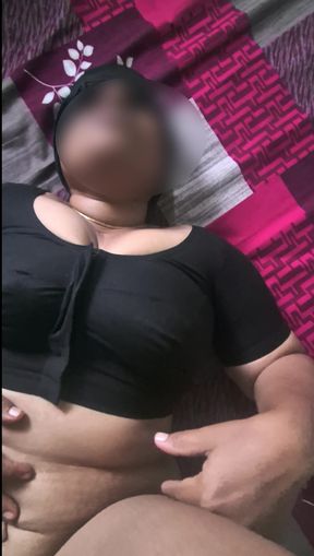 Sexy Desi Housewife in Black Blouse Hard Fucked & Pussy Creampied