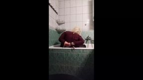 teen whore chokes on a fat cock