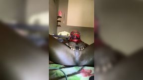 Babe loves to rub her unique clit????