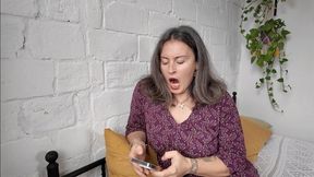 you are enjoing her very wide yawning m0
