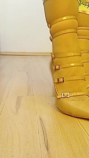 Crossdresser Walks in Sexy Nude Pointed Toe Strappy High Heels