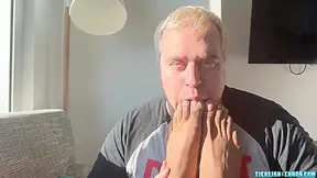 Matt Licks Bear Jurrell Feet To Appreciate His Beauty