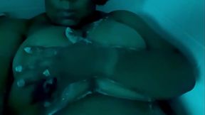 Relaxing my bbw body