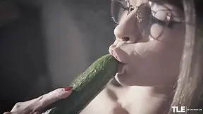 Sofia Saint And Samantha Rouge - Green And Fresh 2