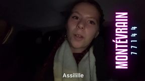 dans la voiture