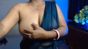 Solo Sexy Big Boobs Girl Open Bra and Cover See Boobs in Cloth and Sex Show