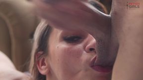 manha divertida com a loirinha jenifer lol e seu novo plug anal acaba em sexo anal