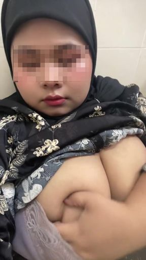 Horny hijabi muslim teacher