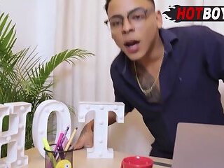 Gifted guy fucking the young guy&excl;