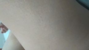 casal bissexual faz sexo com dildo duplo, uma ponta do cu dele e a outra no cu dela - video com sexo e depoimentos do casal