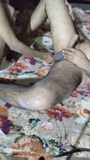 Stepsister Saba Gaashti first time enjoy   Clip 1