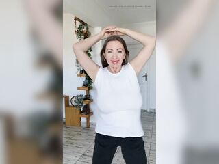 Hawt GILF Shaking Giant Natural Melons Compilation
