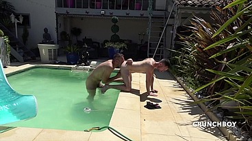 ce mec actif a un egrosse bite de 21 cm