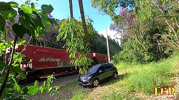 Diretor Fabio Silva é flagrado fodendo atriz durante a passagem do trem - Gabriela Ramos - Binho Ted