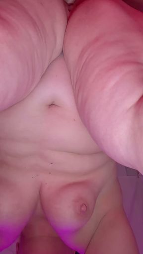 Chubby girl fucked seen from below, tits and belly shaking and big cumshot   Clip 1