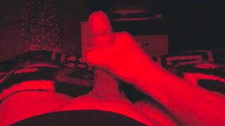 Me acaricio en la habitación roja!