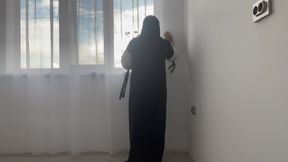 Arab Stepmom Gives JOI With Talk