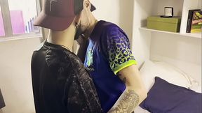 O puto pediu leite no cuzinho depois da escola (TEASER)