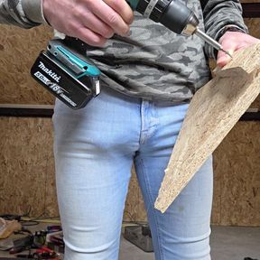 Job bulge in skinny jeans