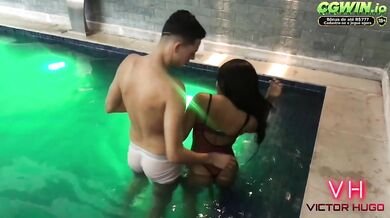 Amateur Brunette Japonesa screaming wet piscina blowjob hard HD gostosa motel pool fucked