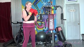 Auntjudys - 71yo Busty Blonde GILF Elle Works up a Sweat at the Gym