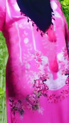 Arobian sexy housewife Romantic sex   Clip 1