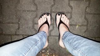 I demonstrate my awesome soles in highly stellar platform roll flops