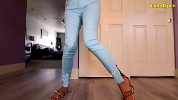 Jade Jantzen plays bladder holding game omorashi pissing