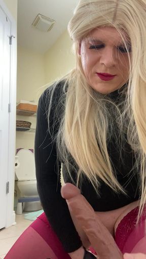 Slut Sissy Trap Crossdresser Shows MILF Stepmom How She Will Ride a Guys Cock