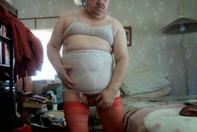THE COCKSUCKER - cumm masturbating