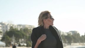 ”Anouk's ass pumping fantasy finally satisfied!”