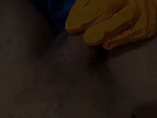 The fresh angel who does waxing, can't resist the client's weenie and gives him a pleased ending