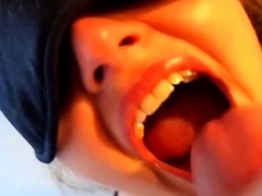 Mouth cum swallow