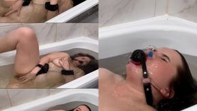 Desperate & Masturbate - MOV