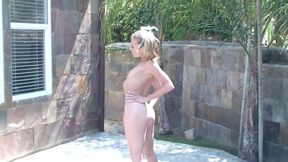 Jenna takes it up her trashy ass