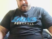 Strongman coach cums handsfree at contest house