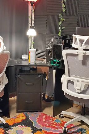 Buttcrack Exposed Dusting Home Office