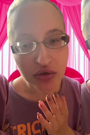 Asmr Bursting Bubblegum Bubbles