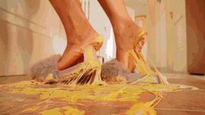 Slippers trap MP4 (1920x1080) FHD