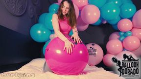 Saska sitpops a lot of Kalisan 24 Inch Balloons 4K UHD Version