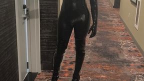 Dominatrix Tania In hotel