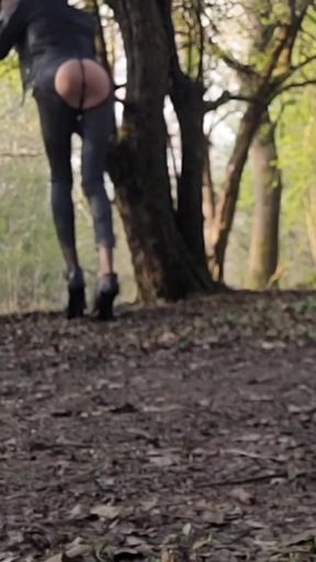 1st Public Exhibition LooK my JEAN's CuL Open to Voyeurs, Treasure Hunts in Brunoy91. VaneSsaBiTCHx PariSChienne&hellip;   Clip 3