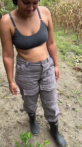 Campesina Noble Hace Trato Con Trabajador