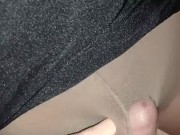 J'éjacule dans le collants de ma belle-mère